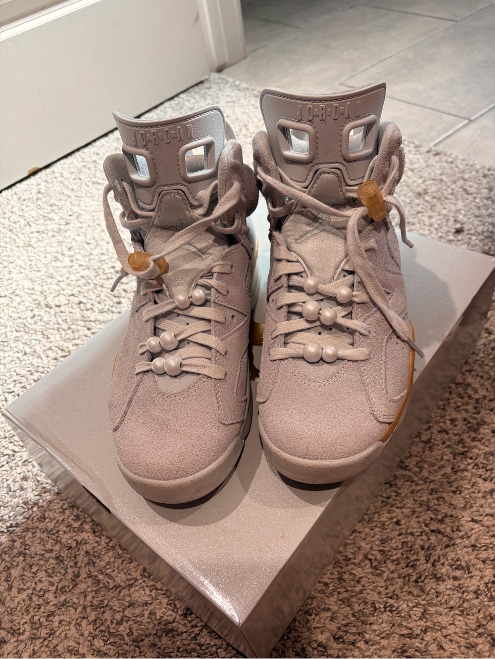 Nike Air Jordan 6 Pearl